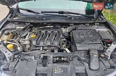 Хэтчбек Renault Megane 2010 в 