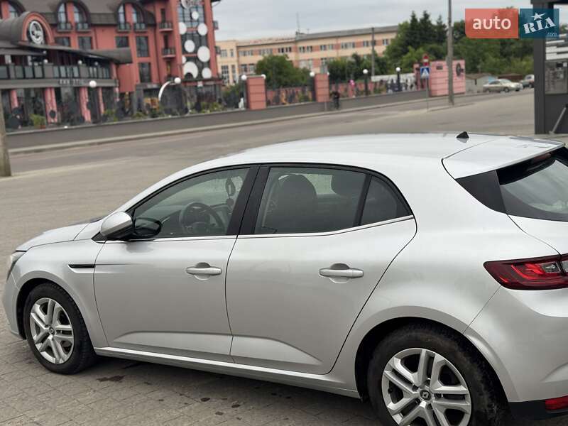 Хетчбек Renault Megane 2017 в Дрогобичі фото 2 Хетчбек Renault Megane 2017 в Дрогобичі