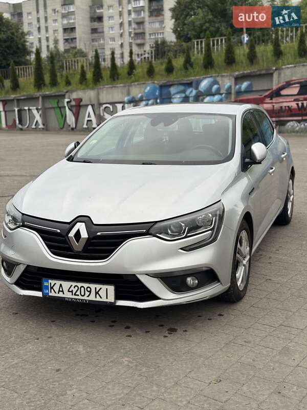 Хетчбек Renault Megane 2017 в Дрогобичі фото 10 Хетчбек Renault Megane 2017 в Дрогобичі