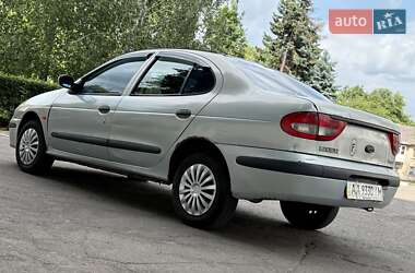 Седан Renault Megane 2002 в Кам'янському
