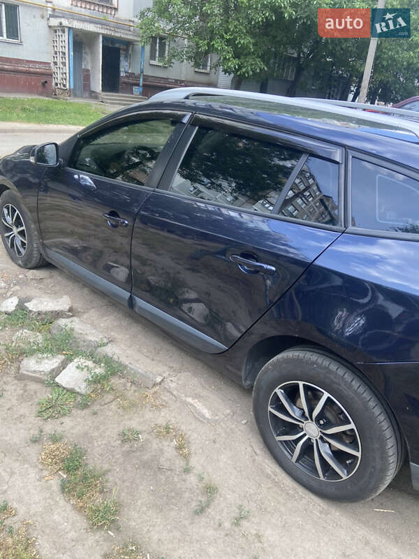 Хэтчбек Renault Megane 2009 в Запорожье фото 8 Хэтчбек Renault Megane 2009 в Запорожье