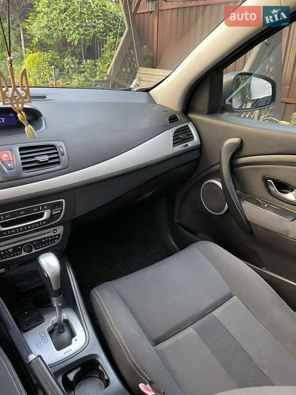 Хэтчбек Renault Megane 2011 в Львове