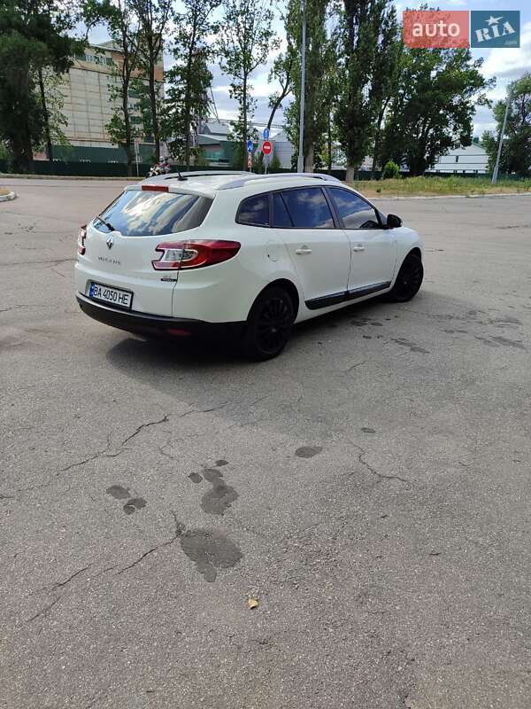 Универсал Renault Megane 2013 в Кривом Роге фото 15 Универсал Renault Megane 2013 в Кривом Роге
