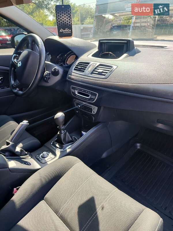 Универсал Renault Megane 2013 в Кривом Роге фото 21 Универсал Renault Megane 2013 в Кривом Роге