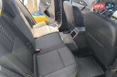 Хэтчбек Renault Megane 2009 в 