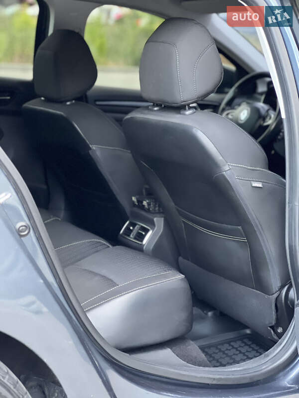 Хэтчбек Renault Megane 2016 в Киеве