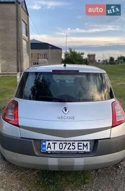 Хэтчбек Renault Megane 2004 в 