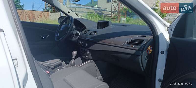 Хетчбек Renault Megane 2012 в Вараші
