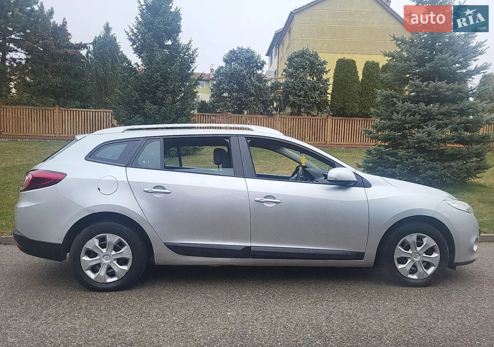 2011 Renault Megane - мініатюра 8