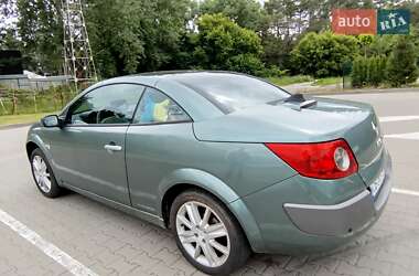 Кабриолет Renault Megane 2005 в 