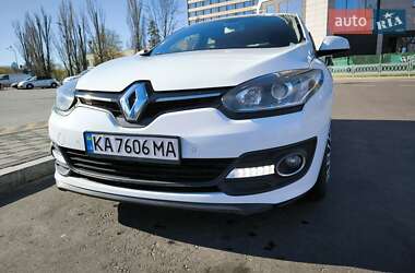 Хэтчбек Renault Megane 2015 в 