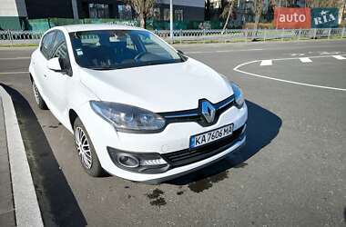 Хэтчбек Renault Megane 2015 в 