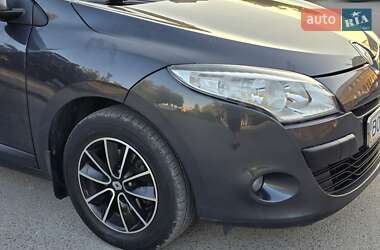 Универсал Renault Megane 2011 в 