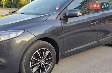 Универсал Renault Megane 2011 в 