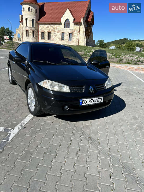 Кабриолет Renault Megane 2004 в 