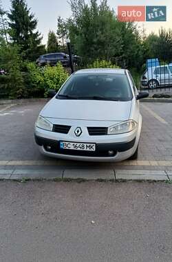 Седан Renault Megane 2005 в Сходнице