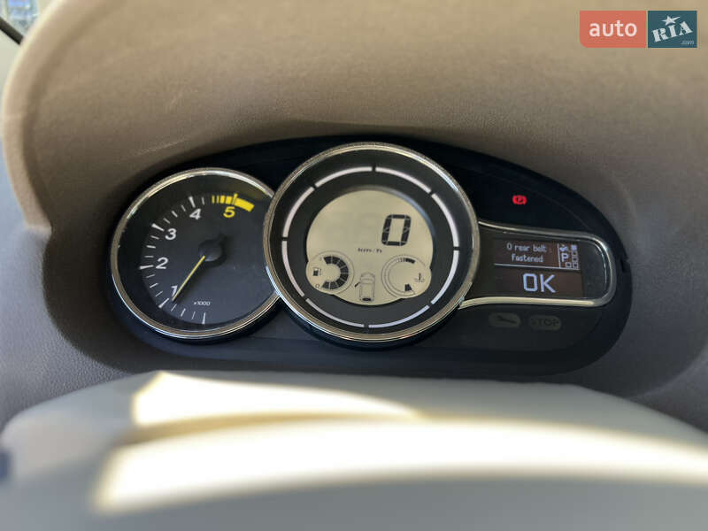 Хэтчбек Renault Megane 2012 в Новоселице