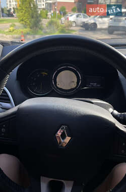 Хэтчбек Renault Megane 2009 в 