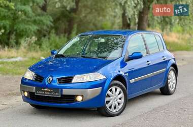 Хэтчбек Renault Megane 2006 в 