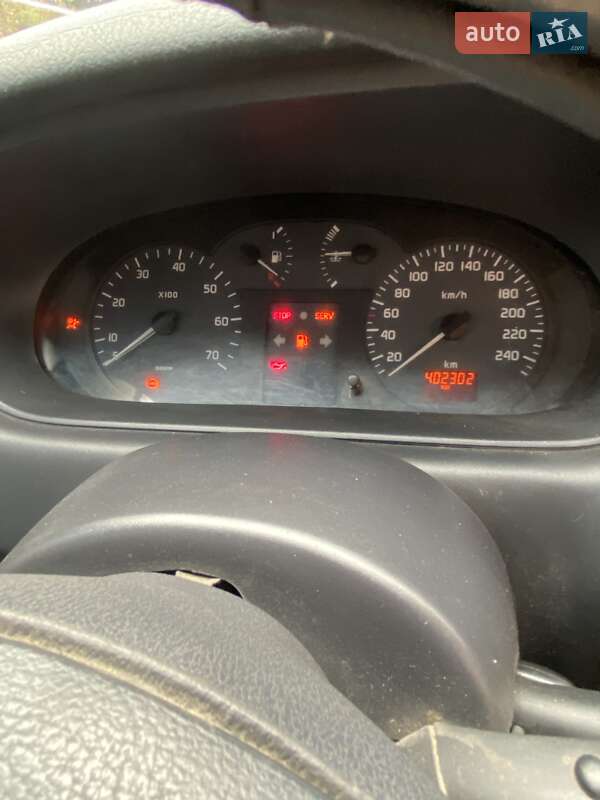 Седан Renault Megane 2002 в Гребенках фото 8 Седан Renault Megane 2002 в Гребенках