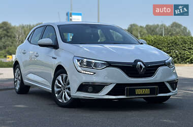 Хэтчбек Renault Megane 2018 в 