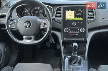 Хэтчбек Renault Megane 2018 в 