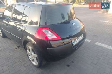 Хэтчбек Renault Megane 2005 в Долинской