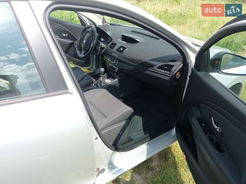 Універсал Renault Megane 2013 в Івано-Франківську фото 14 Універсал Renault Megane 2013 в Івано-Франківську