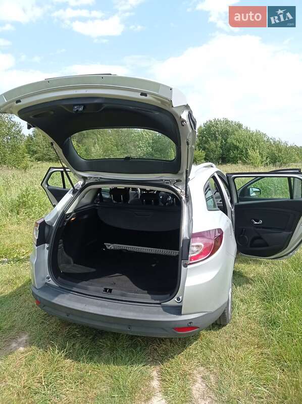 Універсал Renault Megane 2013 в Івано-Франківську фото 18 Універсал Renault Megane 2013 в Івано-Франківську