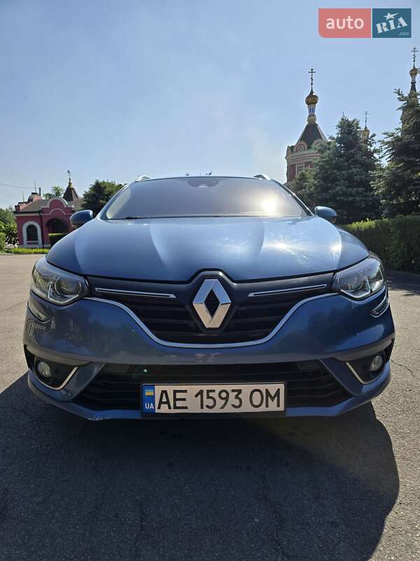 Универсал Renault Megane 2016 в 