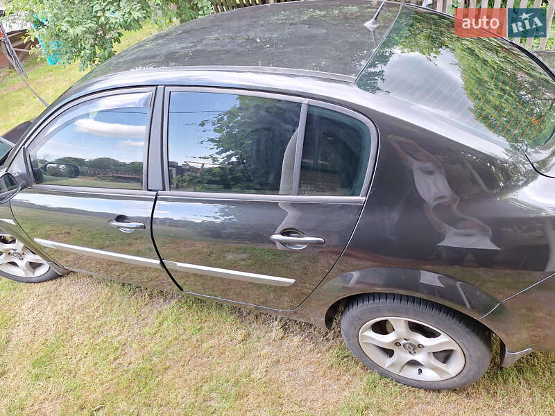 Седан Renault Megane 2006 в Борисполе фото 2 Седан Renault Megane 2006 в Борисполе