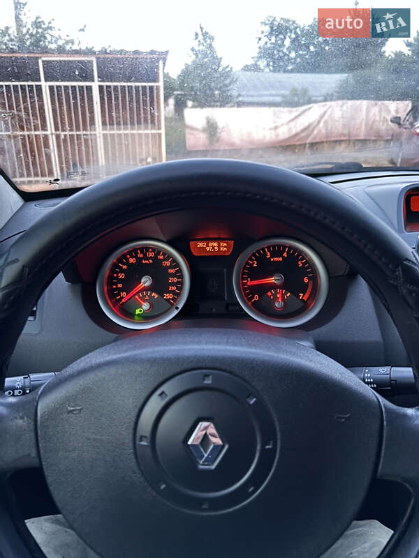 Седан Renault Megane 2005 в Пустомытах