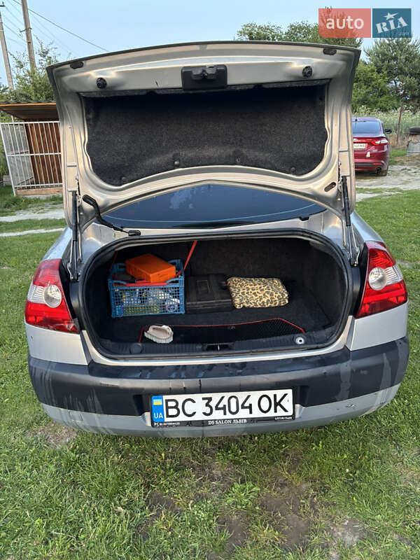 Седан Renault Megane 2005 в Пустомытах
