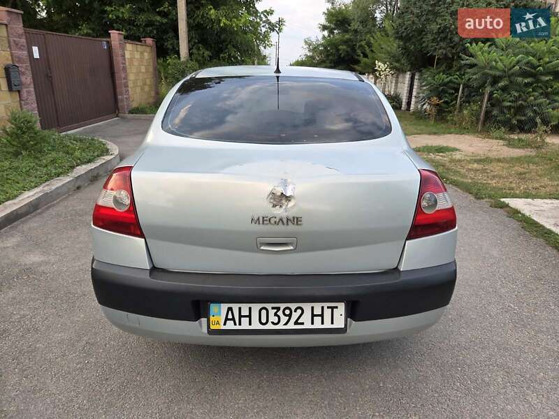 Седан Renault Megane 2004 в Каменском