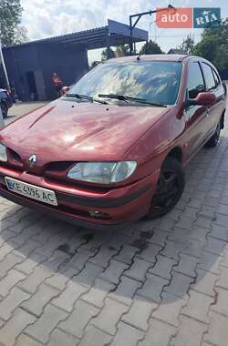 Седан Renault Megane 1997 в Софиевке