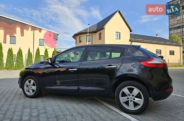 Хэтчбек Renault Megane 2009 в 