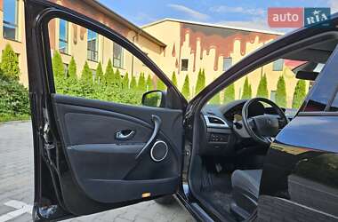 Хэтчбек Renault Megane 2009 в 