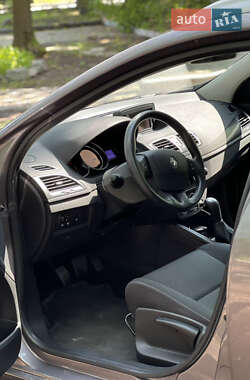 Универсал Renault Megane 2010 в 