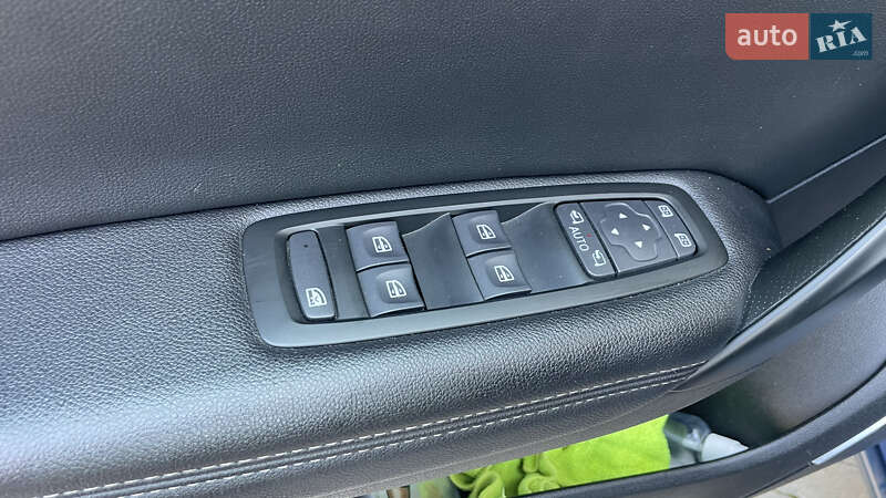 Універсал Renault Megane 2017 в Жовкві фото 41 Універсал Renault Megane 2017 в Жовкві