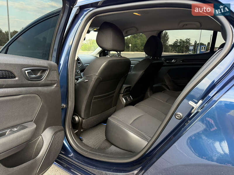 Хэтчбек Renault Megane 2016 в Киеве