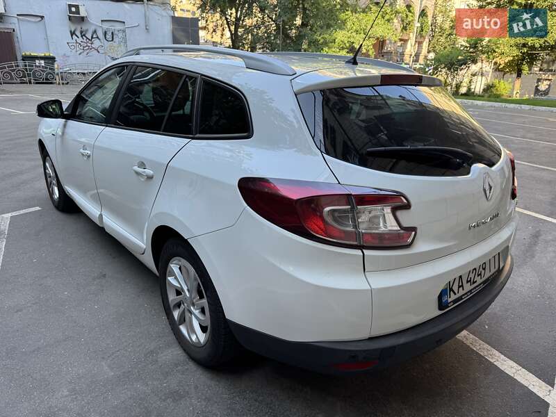 Универсал Renault Megane 2015 в Киеве