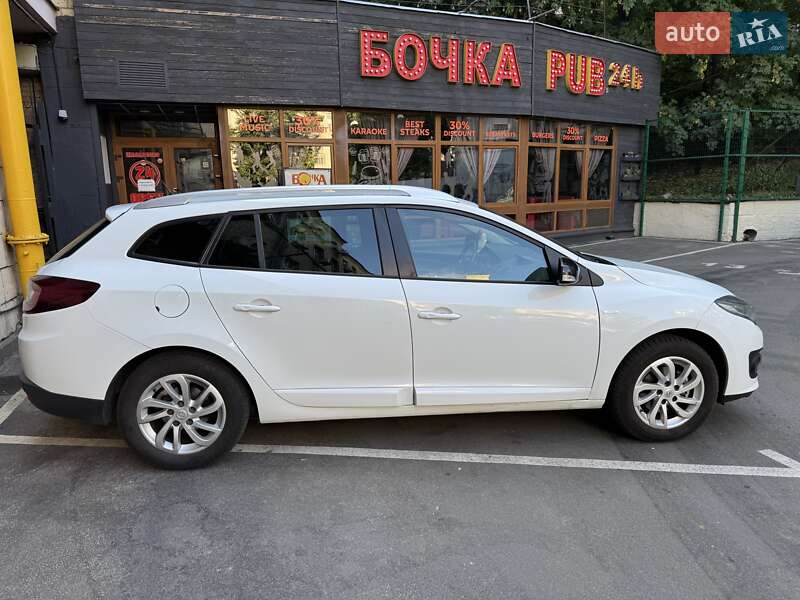 Универсал Renault Megane 2015 в Киеве