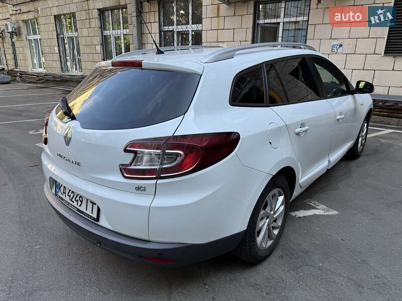 Универсал Renault Megane 2015 в Киеве