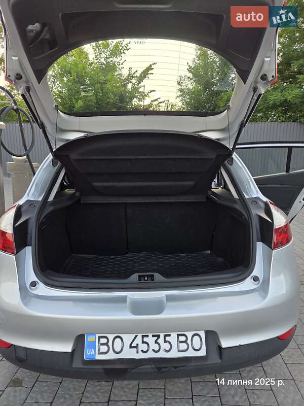 Хэтчбек Renault Megane 2011 в Тернополе