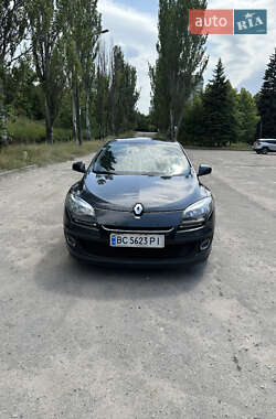 Хэтчбек Renault Megane 2012 в 