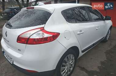 Хэтчбек Renault Megane 2013 в Ватутино