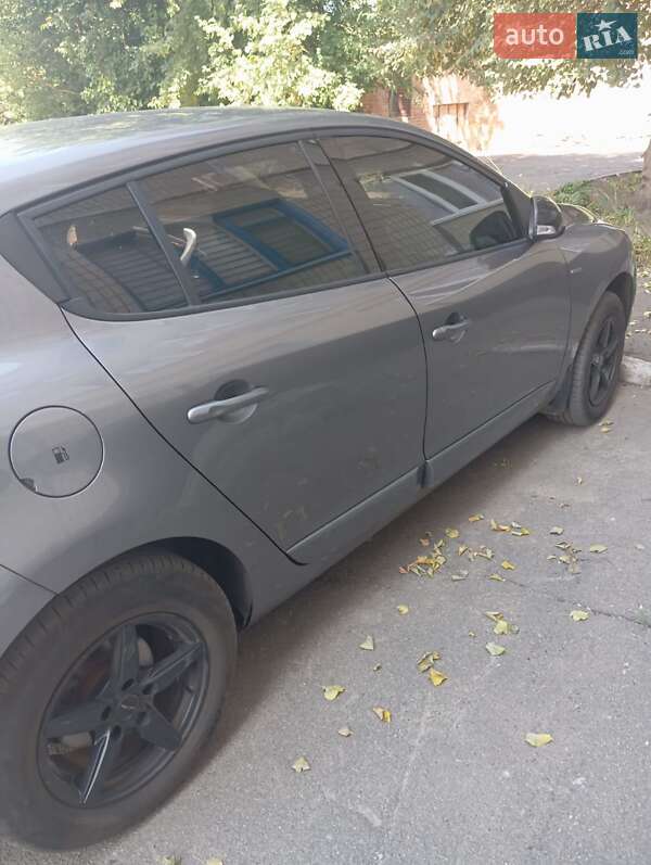 Хетчбек Renault Megane 2012 в Петровому