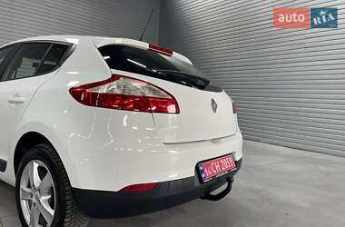 Хэтчбек Renault Megane 2014 в 