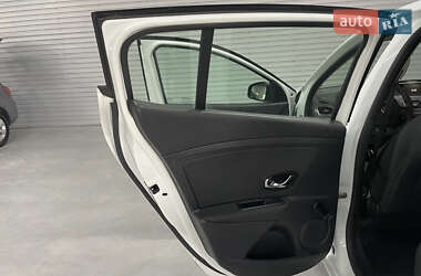 Хэтчбек Renault Megane 2014 в 