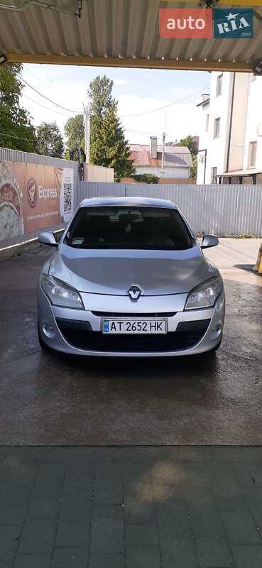 Хэтчбек Renault Megane 2011 в Ивано-Франковске